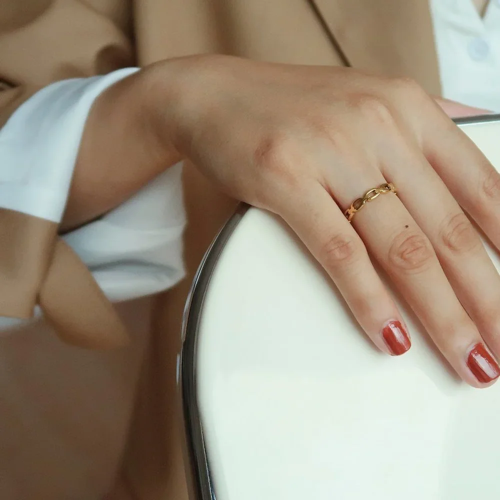 NEW 18K Gold Plated Link Chain Ring a